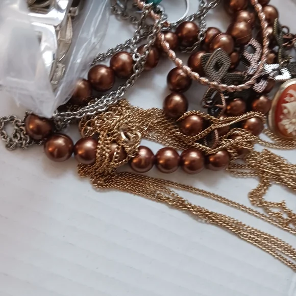 3+ lbs Lot Costume Jewelry VTG  Modern Junk Art Craft Wear Resell *LOOK* - Picture 6 of 11